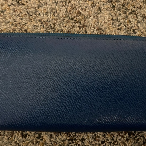 Coach zip around wallet - Picture 2 of 4
